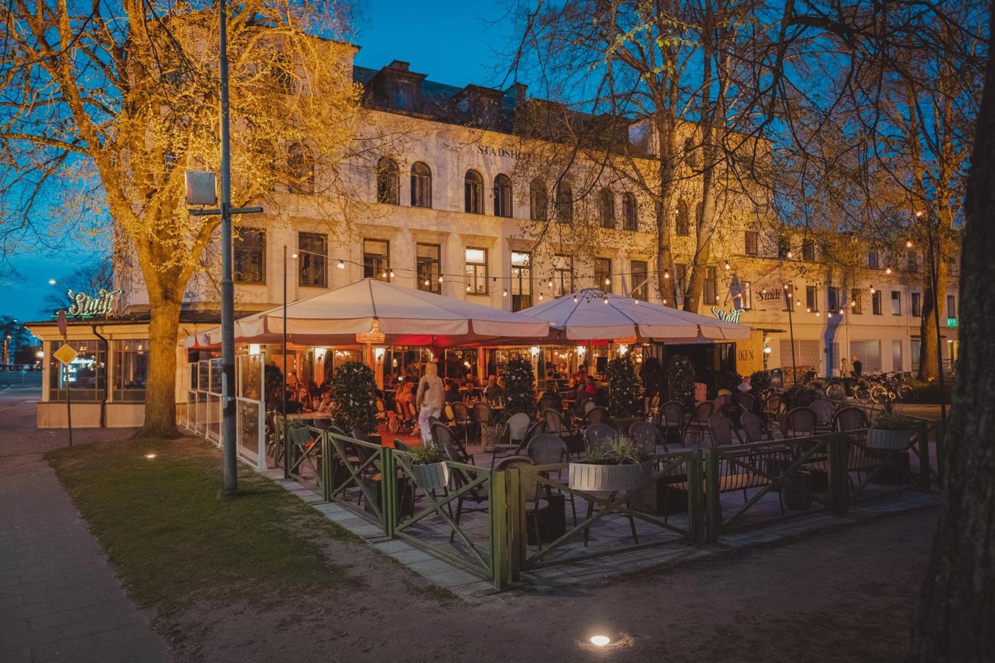 Stadshotellet Lidkoeping Экстерьер фото